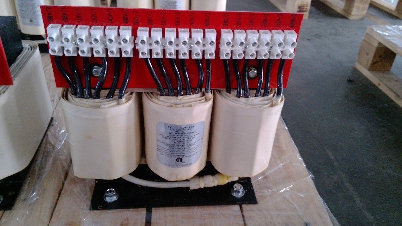 Three phase transformer manufacturer